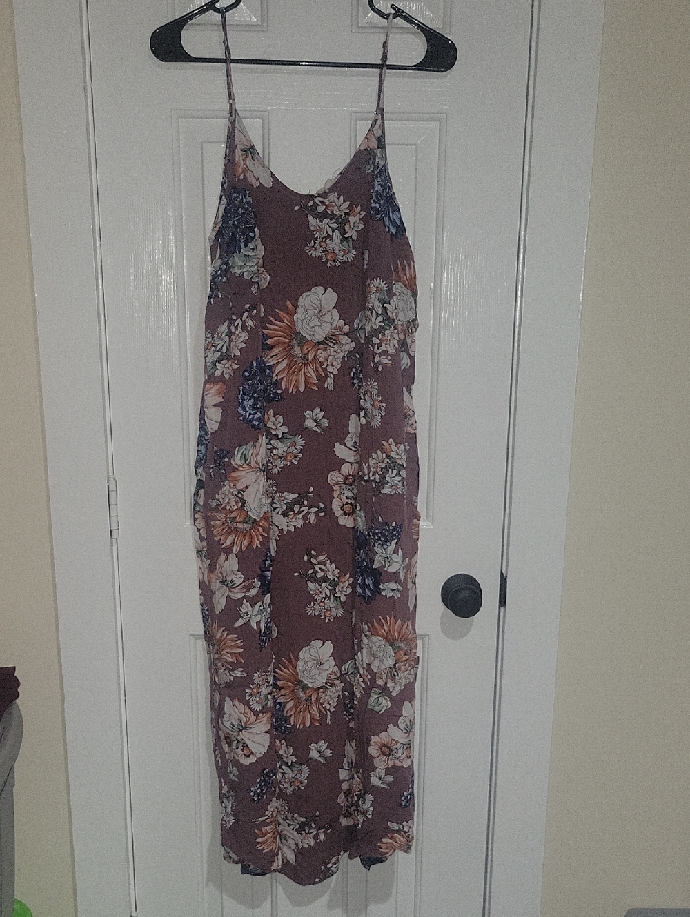 entro Mauve Floral Spaghetti-Strap Maxi Dress With Pockets
